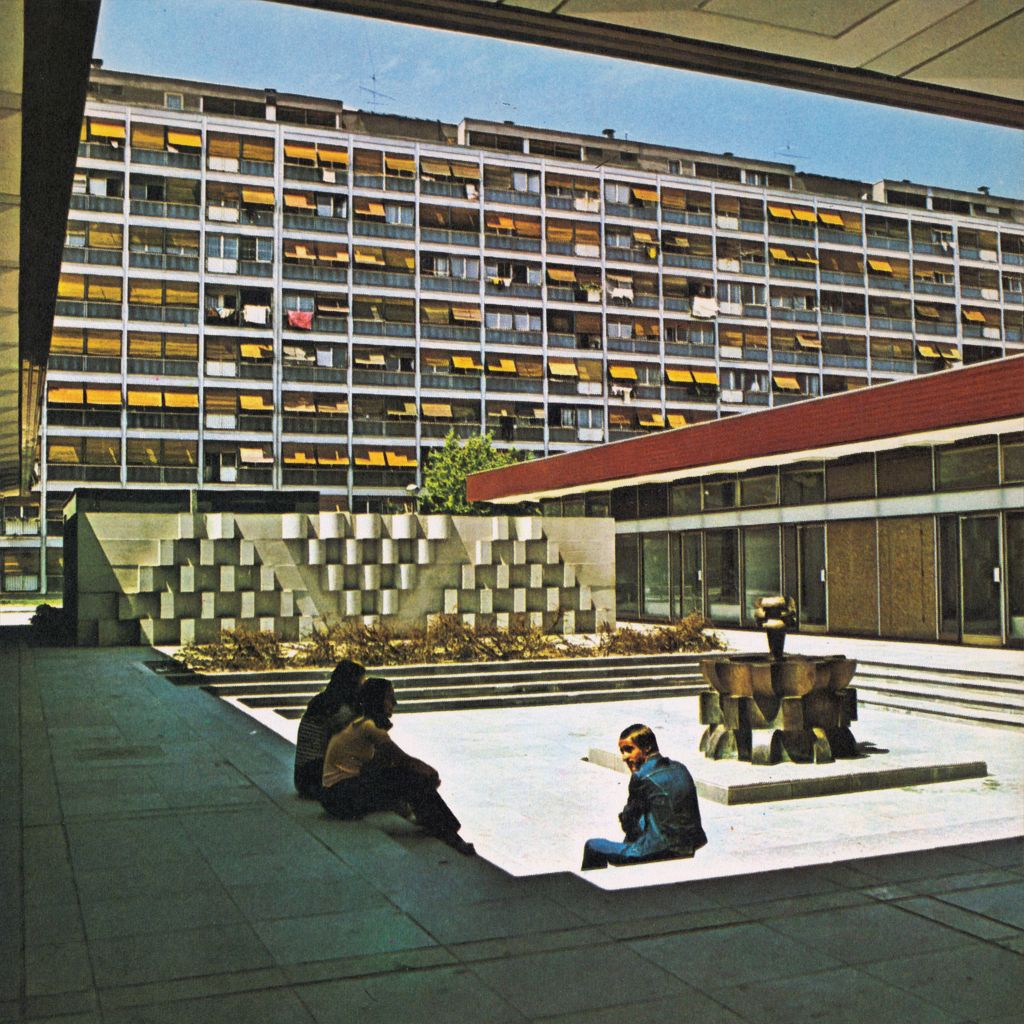 Trg Ivana Meštrovića, Zapruđe, oko 1975. godine A